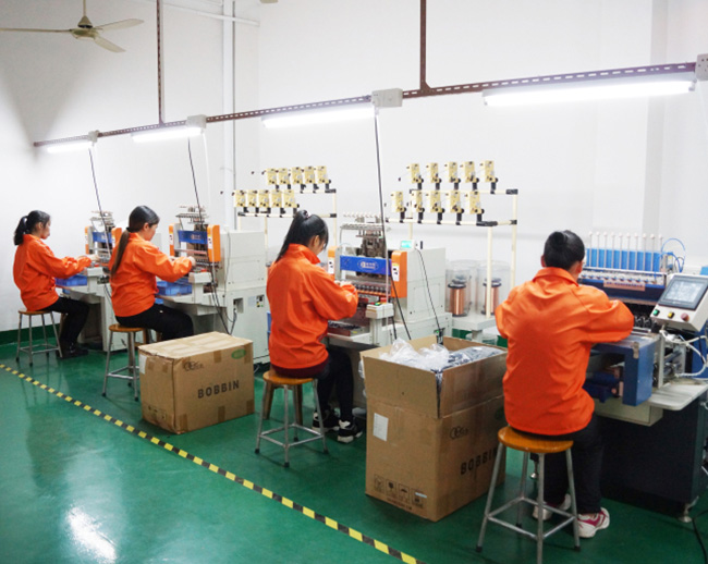 三芯全自動生產線